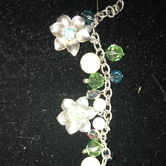 Spring charm bracelet - Picture 8 of 8